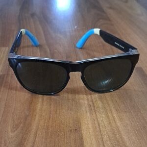 TOMS Stylish Black and Blue Sunglasses